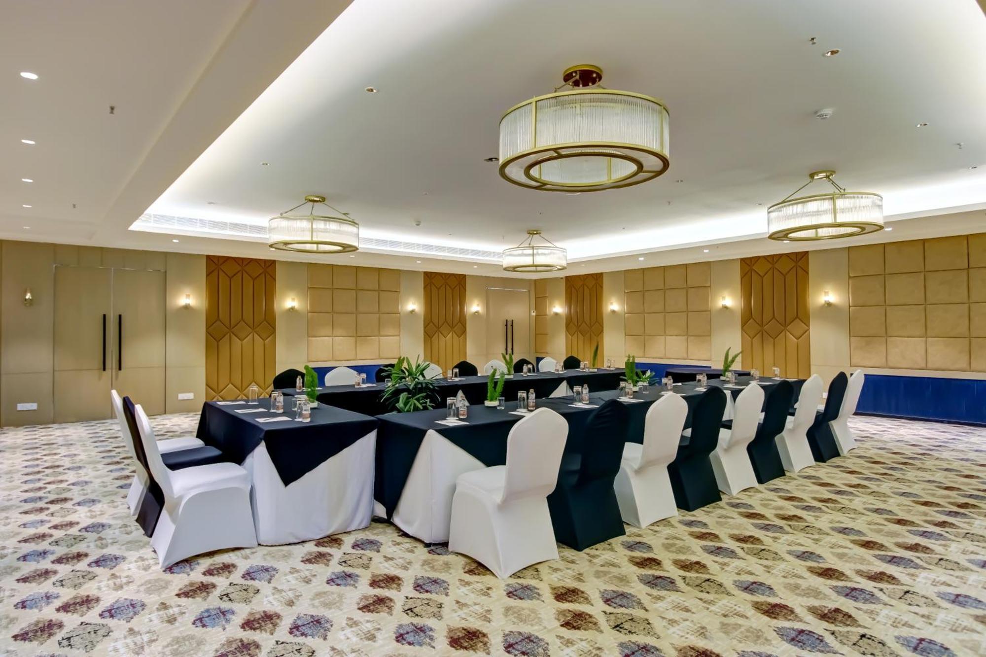 Cozzet Sonipat - A Cygnett Hotel Экстерьер фото