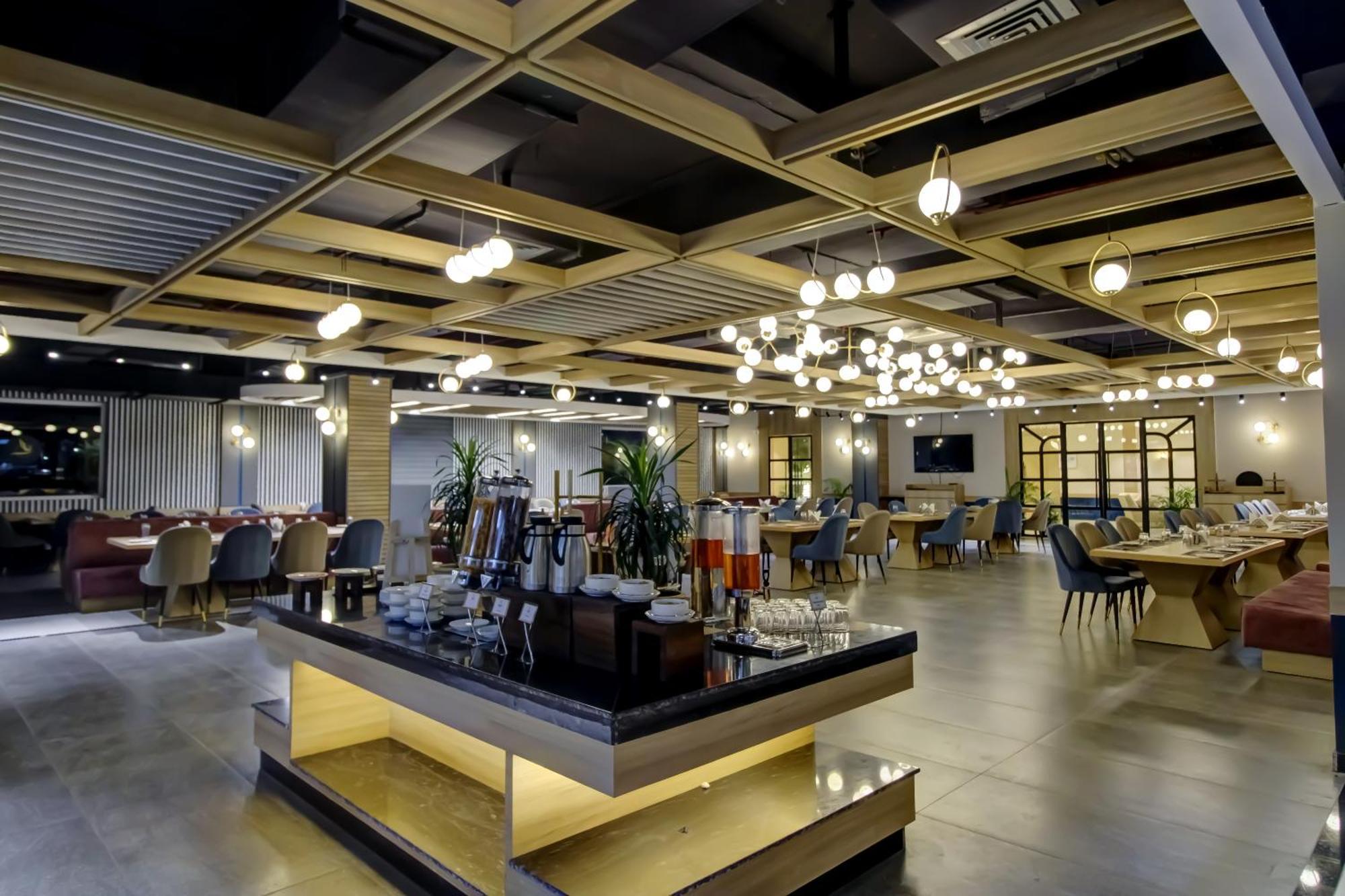 Cozzet Sonipat - A Cygnett Hotel Экстерьер фото
