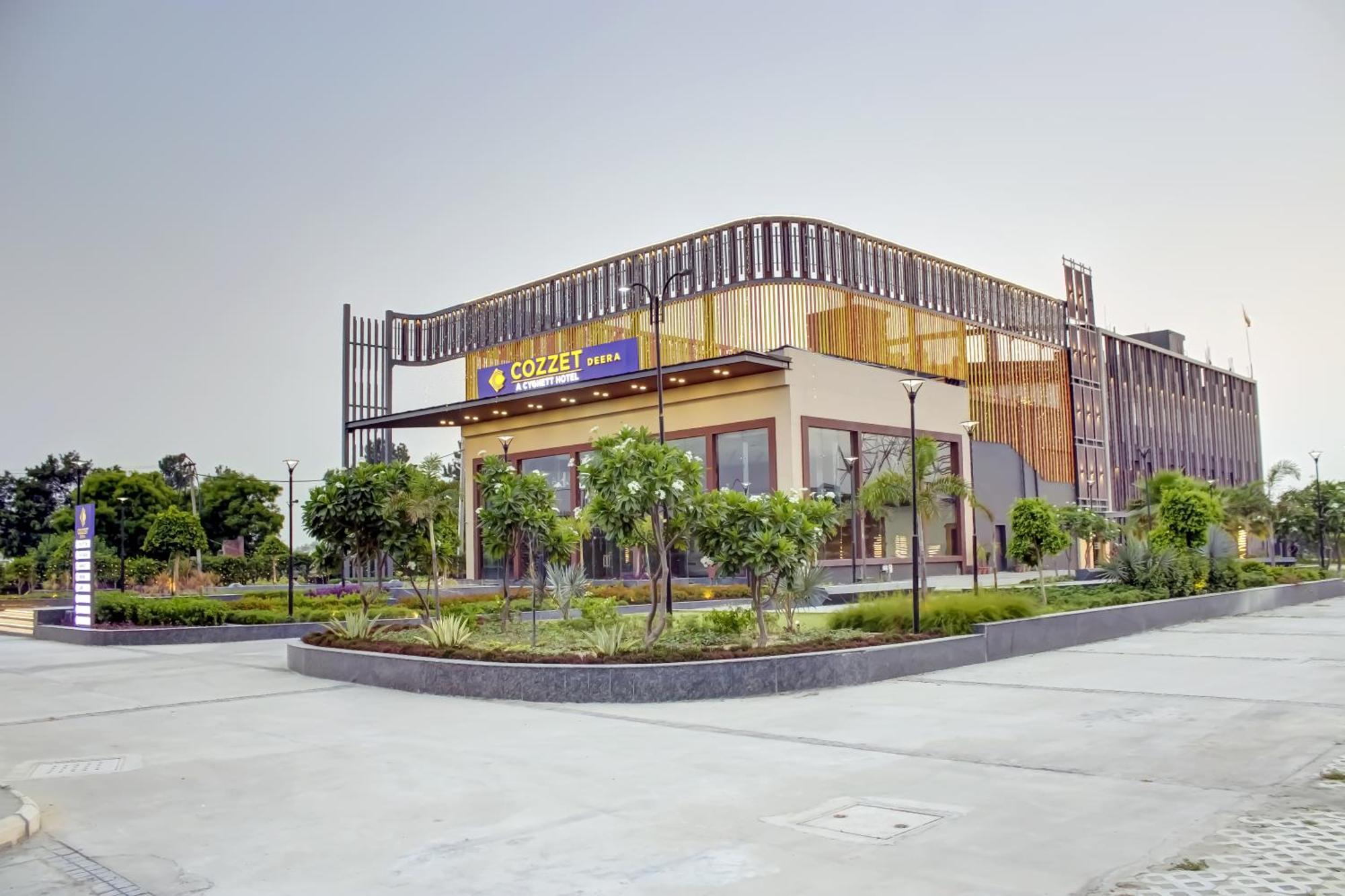 Cozzet Sonipat - A Cygnett Hotel Экстерьер фото